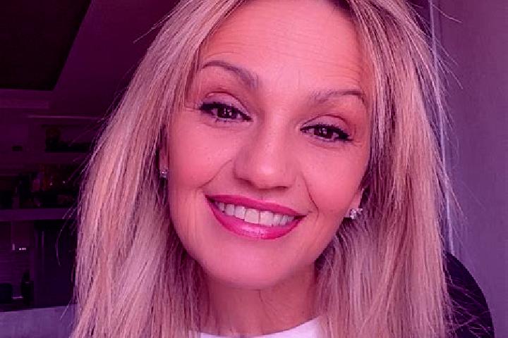 Mia, 21 — Escort in Guimiliau, France