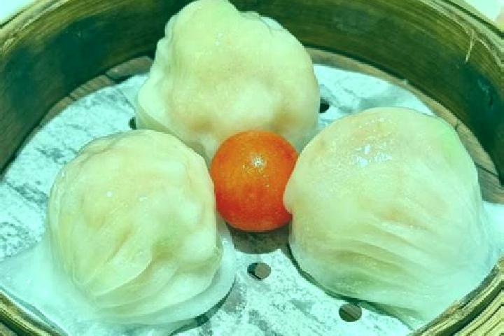 Mia, 21 — Escort in Har Huxu, China