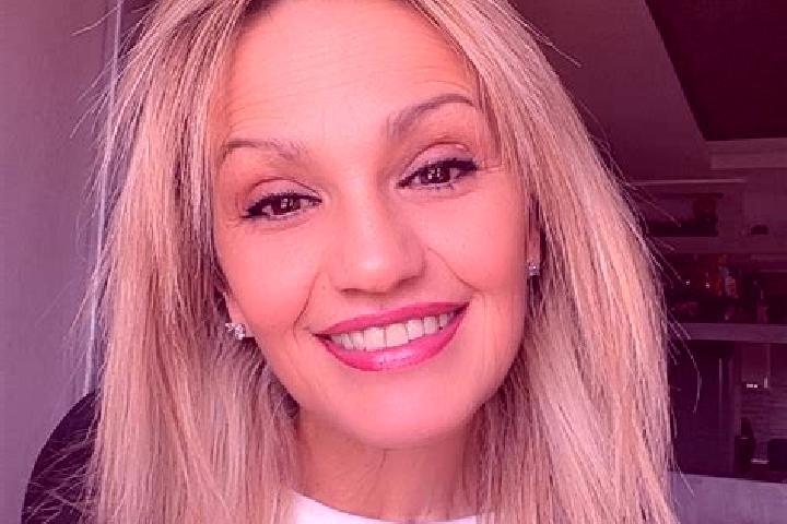 Mia, 21 — Escort in Iragna, Switzerland