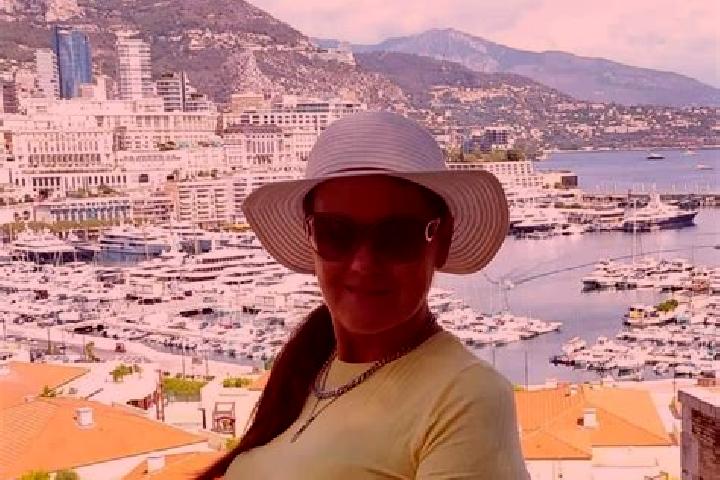 Mia, 21 — Escort in Kelebia, Hungary