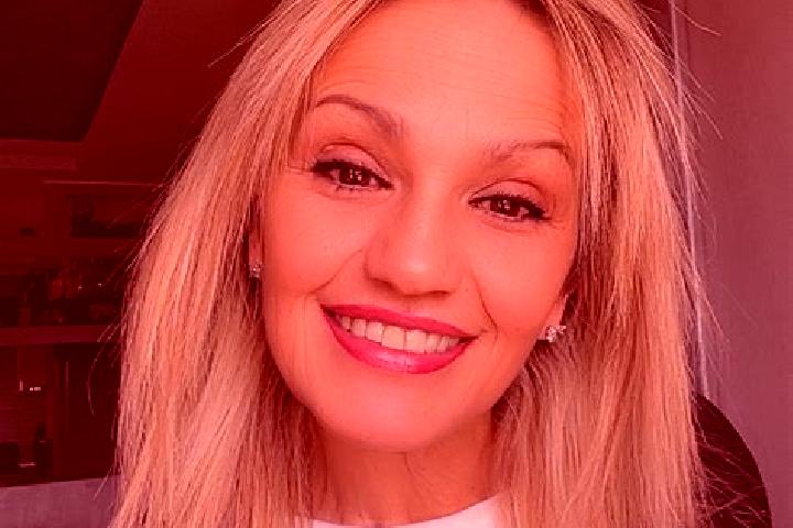 Mia, 21 — Escort in Lacroix-Falgarde, France
