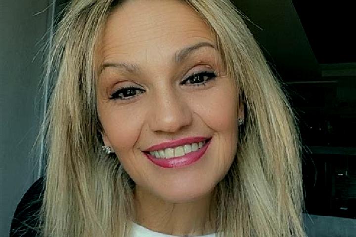 Mia, 21 — Escort in Lapugnoy, France