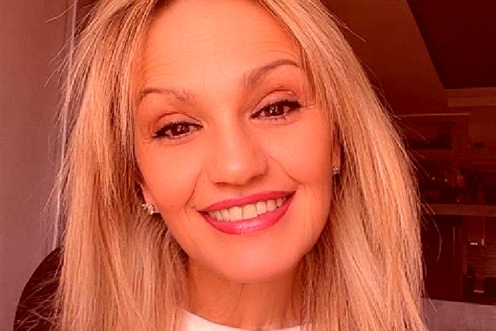 Mia, 21 — Escort in Mitrofani, Romania
