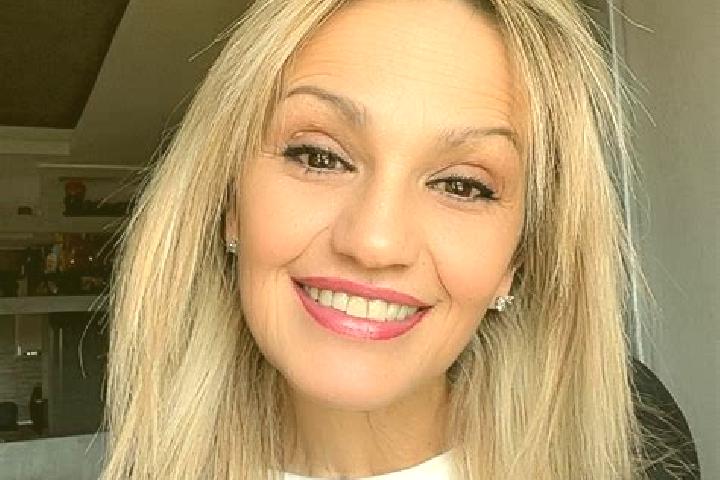 Mia, 21 — Escort in Nevogilde, Portugal