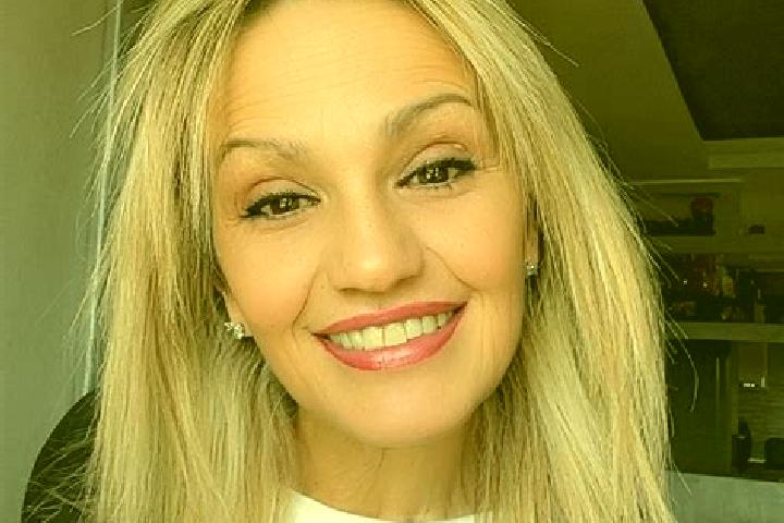 Mia, 21 — Escort in Nyircsaholy, Hungary