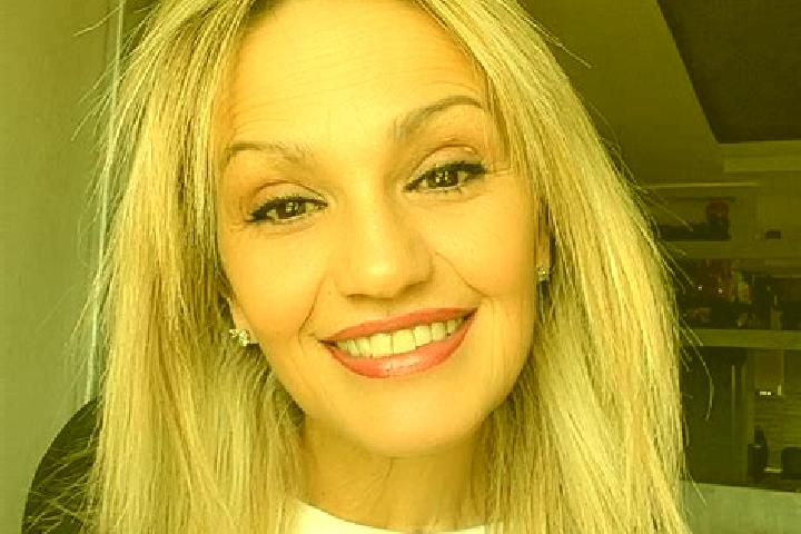Mia, 21 — Escort in Obarsia de Camp, Romania