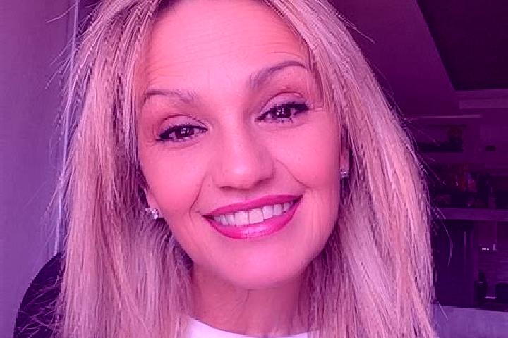 Mia, 21 — Escort in Primarette, France