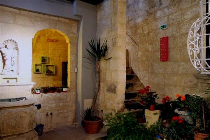 Mia, 21 — Escort in Qormi, Malta