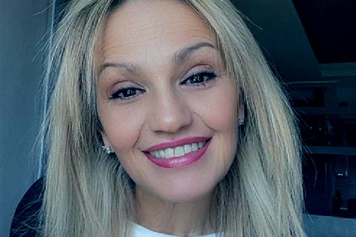 Mia, 21 — Escort in Quattro Castella, Italy