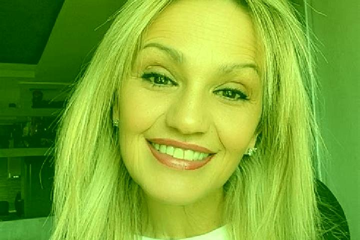 Mia, 21 — Escort in Roudouallec, France