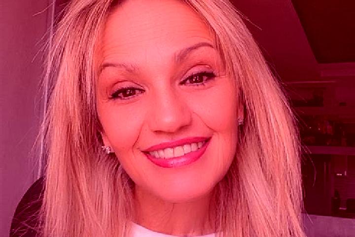 Mia, 21 — Escort in Vamospercs, Hungary