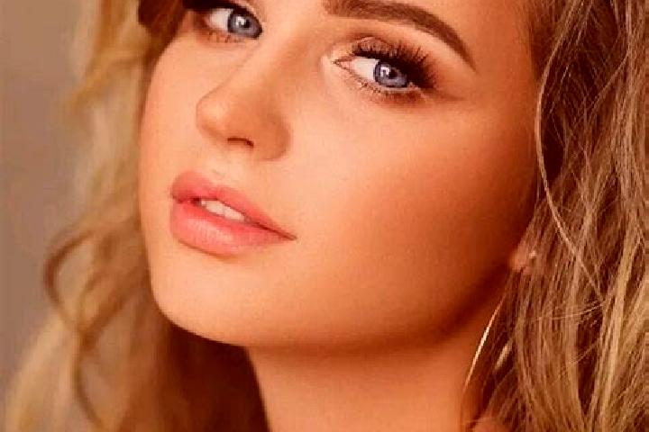 Mia, 22, a dark blonde blue-eyed slavic companion based in Twon-Brass. Offering OWO, Party Girl, Overnight. Available for incall and outcall, overnight booki...