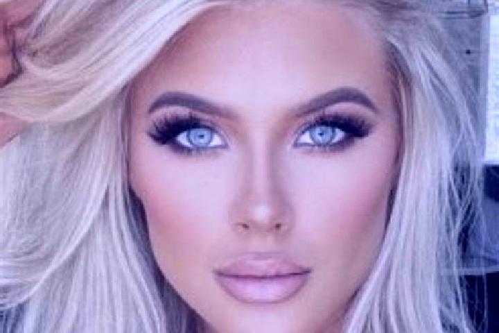 Mia, 22, a platinum blonde blue-eyed caucasian companion based in Wulfsen. Offering Striptease, Tantra, Erotic Massage, Fetish, Deep French Kissing. Availabl...