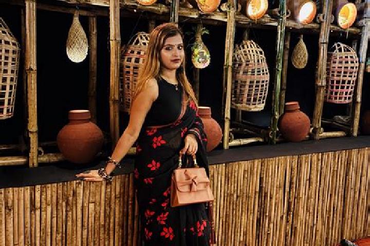 Mia, 22 — Escort in Baidyabati, India