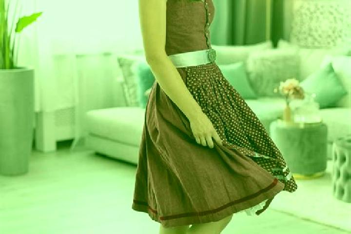 Mia, 22 — Escort in Greimerath, Germany