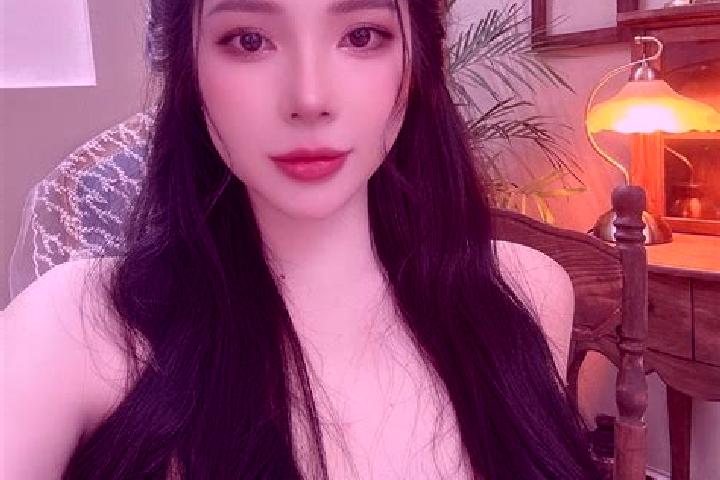 Mia, 22 — Escort in Johor Jaya, Malaysia