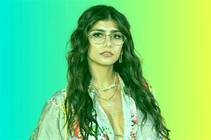 Mia, 22 — Escort in Khalaf-e Mosallam, Iran