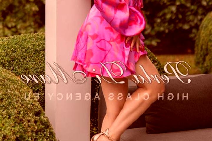 Mia, 22 — Escort in Prislopu Mare, Romania