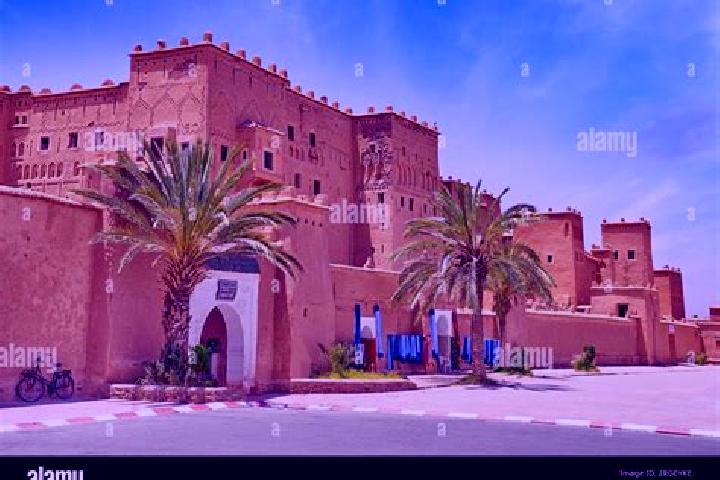 Mia, 22 — Escort in Taourirt, Morocco