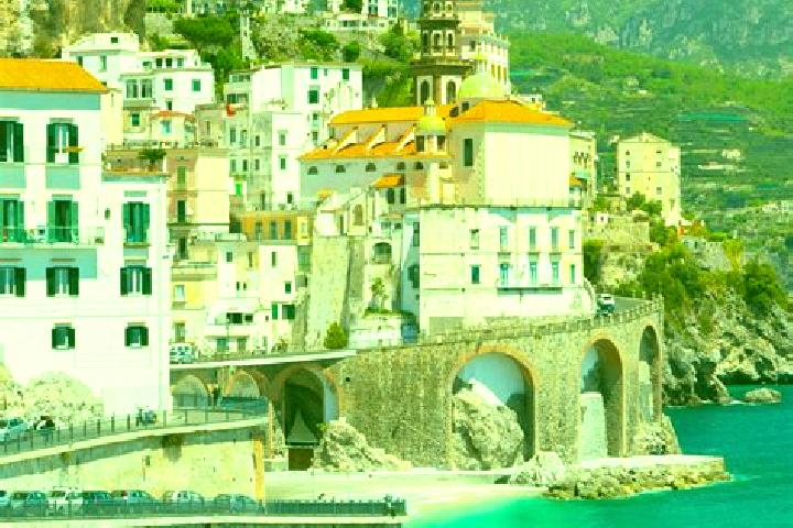 Mia, 22 — Escort in Valleggia, Italy