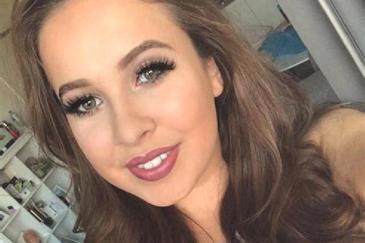 Mia, 23, a auburn brown-eyed caucasian companion based in Sao Joao do Piaui. Offering Girlfriend Experience, Domination, Massage, Dinner Date. Available for ...