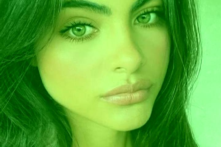 Mia, 23, a auburn dark-eyed caucasian companion based in Dom Basilio. Offering CIM, Overnight, Duos. Available for incall and outcall, day and evening dates.