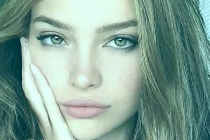 Mia, 23, a blonde hazel-eyed mixed companion based in Oktyabr . Offering A-Level, 69, Tantra. Available for incall and outcall, overnight bookings available.