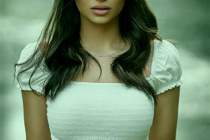 Mia, 23, a brunette brown-eyed indian companion based in Karpinsk. Offering OWO, Duos, Massage. Available for incall and outcall, day and evening dates.
