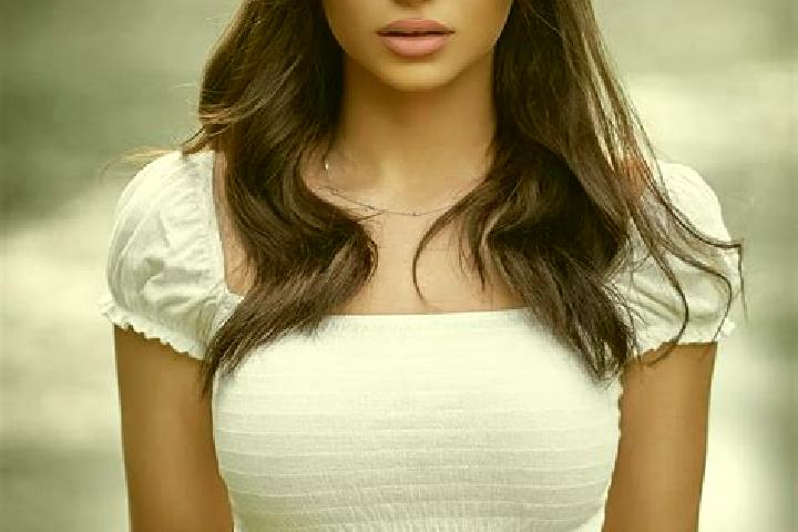 Mia, 23, a brunette brown-eyed mediterranean companion based in Vattuniemi. Offering Striptease, Couples, Deep French Kissing, Prostate Massage. Available fo...