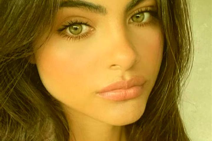 Mia, 23, a chestnut grey-eyed indian companion based in Beniarbeig. Offering Erotic Massage, BDSM, CIM, 69. Available for incall and outcall, day and evening...