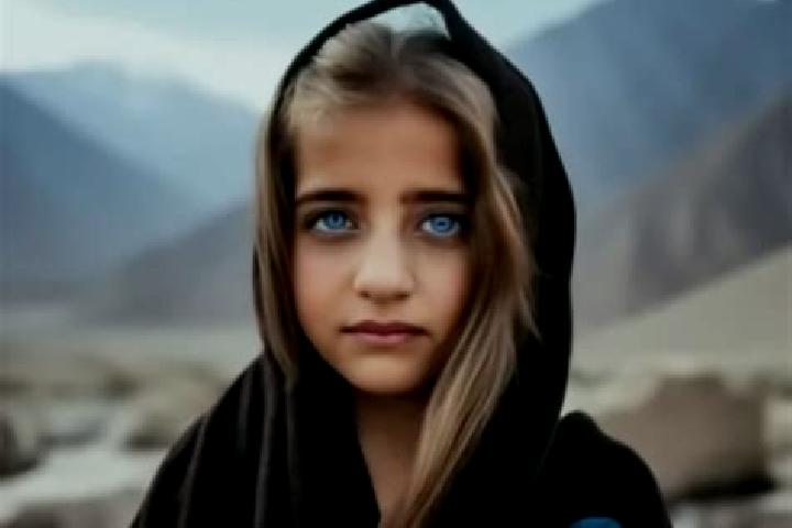 Mia, 23, a dark blonde amber-eyed middle eastern companion based in Chortiatis. Offering Dinner Date, Overnight, BDSM. Available for incall and outcall, over...