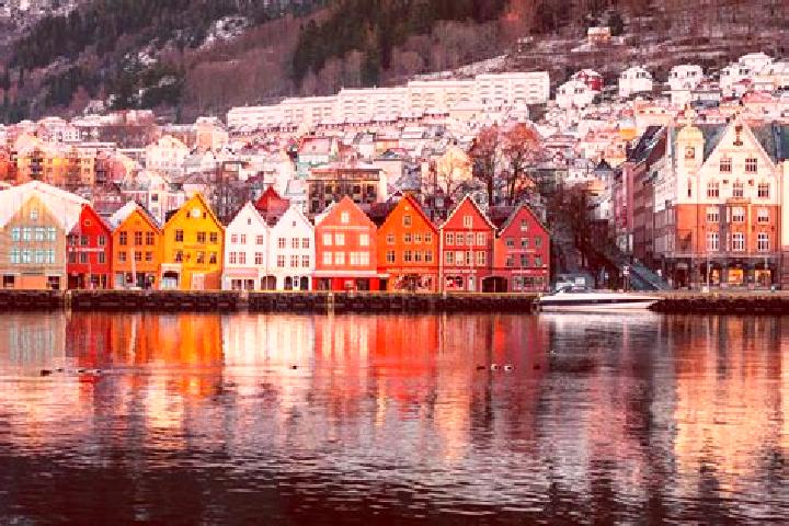 Mia, 23 — Escort in Batsfjord, Norway