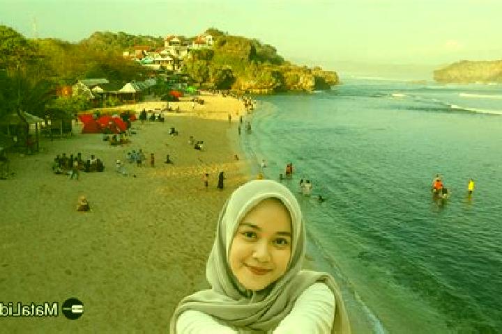 Mia, 23 — Escort in Cerme Kidul, Indonesia