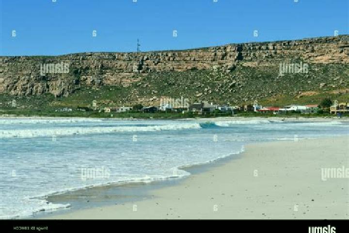 Mia, 23 — Escort in Elandsbaai, South Africa