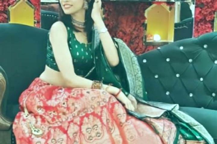Mia, 23 — Escort in Mudgal, India