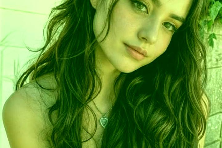 Mia, 24, a auburn amber-eyed middle eastern companion based in Novopetrivske. Offering GFE, Tantra, Duos, Deep French Kissing, Girlfriend Experience. Availab...
