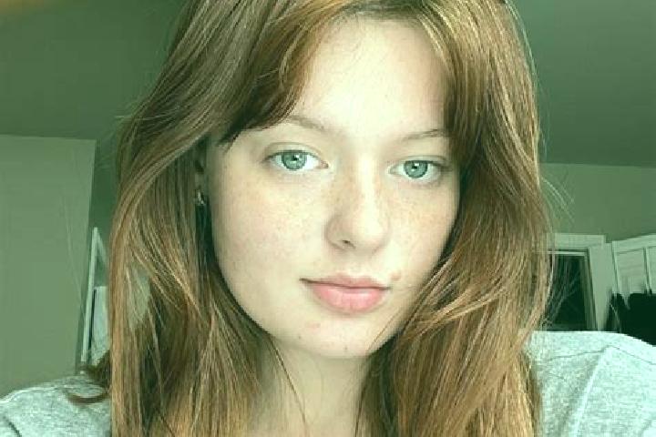 Mia, 24, a auburn grey-eyed caribbean companion based in Segabiello. Offering Duos, Party Girl, GFE. Available for incall and outcall, day and evening dates.