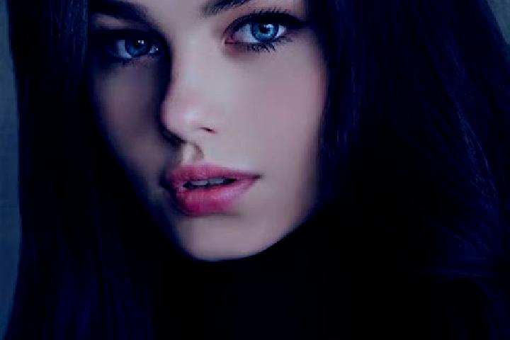 Mia, 24, a brunette amber-eyed slavic companion based in Pico Leao. Offering CIM, Fetish. Available for incall and outcall, overnight bookings available.
