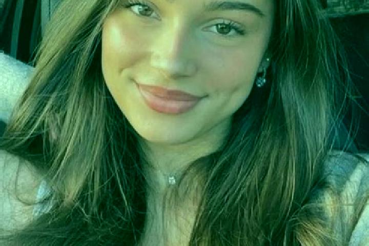 Mia, 24, a brunette hazel-eyed caribbean companion based in Brejetuba. Offering BDSM, Erotic Massage, Travel Companion, A-Level. Available for incall and out...