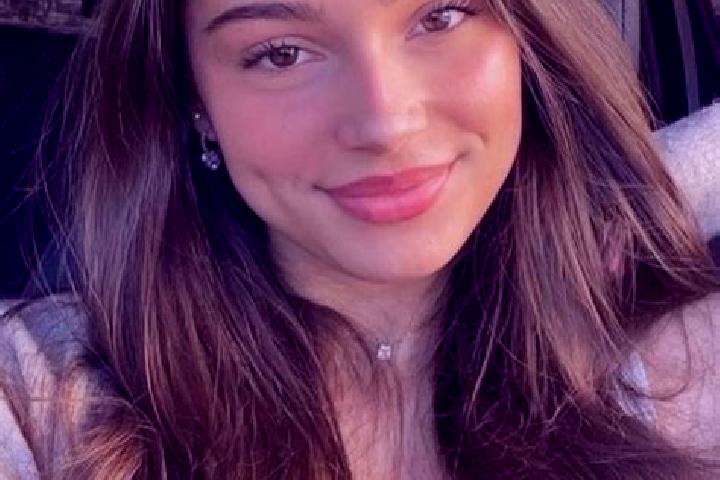 Mia, 24, a chestnut hazel-eyed middle eastern companion based in Paulinenaue. Offering Travel Companion, A-Level, Roleplay, BDSM, 69. Available for incall an...