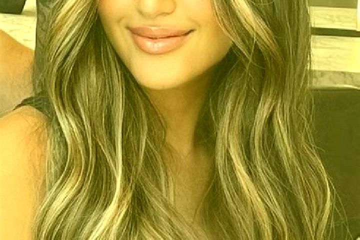 Mia, 24, a dark blonde brown-eyed indian companion based in Pir Balut. Offering Couples, CIM, Erotic Massage. Available for incall and outcall, overnight boo...