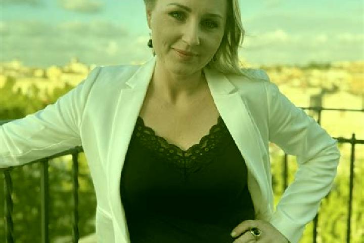 Mia, 24 — Escort in Krzywcza, Poland