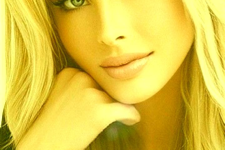 Mia, 25, a blonde dark-eyed caucasian companion based in Saxin. Offering OWO, Overnight, Massage, 69. Available for incall and outcall, day and evening dates.