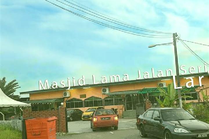 Mia, 25 — Escort in Kampung Larkin Lama, Malaysia