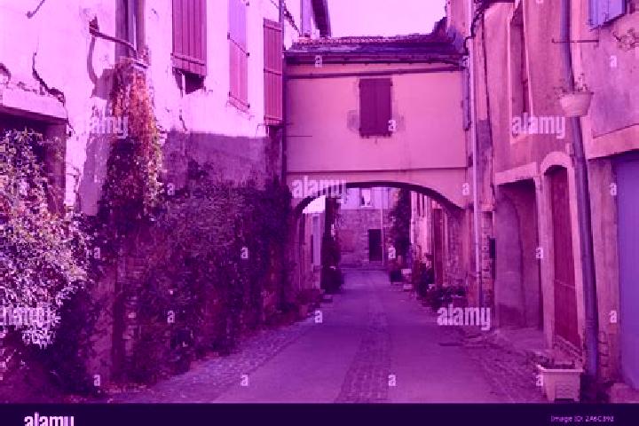 Mia, 25 — Escort in Olargues, France