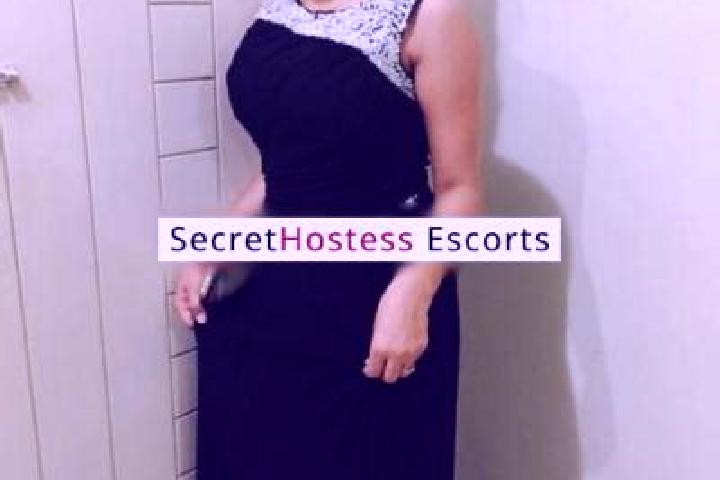 Mia, 25 — Escort in Topi, Pakistan