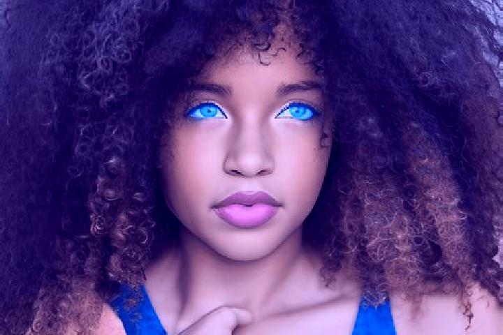 Mia, 26, a black blue-eyed ebony companion based in Sainte-Pazanne. Offering Duos, Striptease, 69. Available for incall and outcall, day and evening dates.