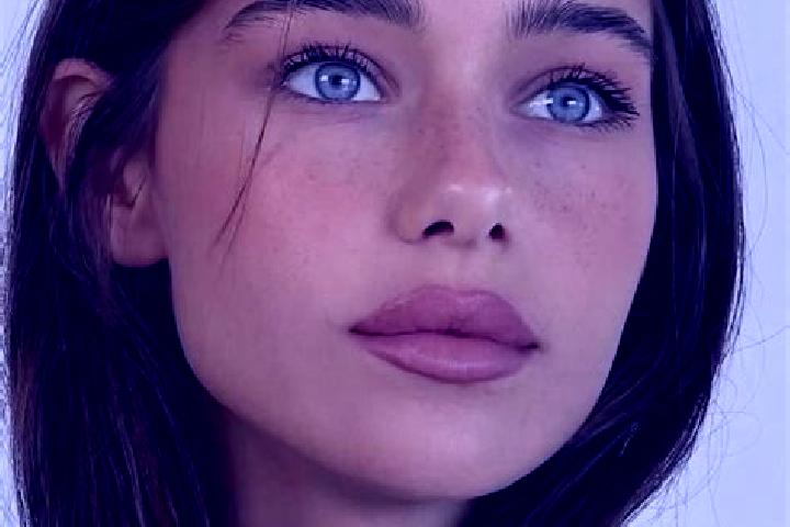 Mia, 26, a brunette blue-eyed mixed companion based in Casa Rocco d Amato. Offering Party Girl, Prostate Massage, Overnight, Roleplay. Available for incall a...