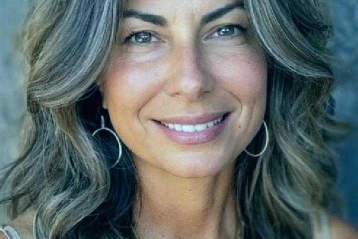 Mia, 26, a brunette grey-eyed latina companion based in Neoga. Offering Girlfriend Experience, Fetish, 69, Erotic Massage, Party Girl. Available for incall a...