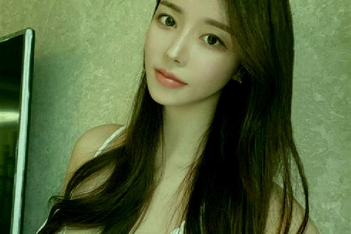 Mia, 26 — Escort in Heshuiping, China
